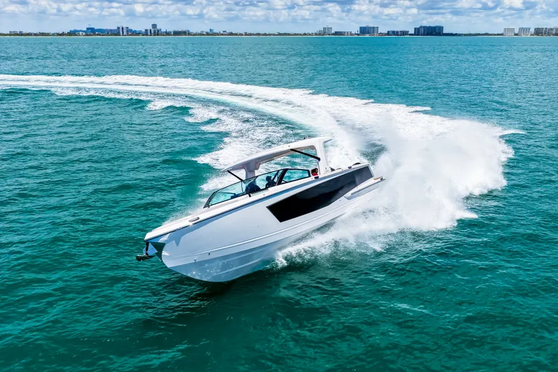 Slide: The Image of Aviara AV40 Outboard 2024 - 45