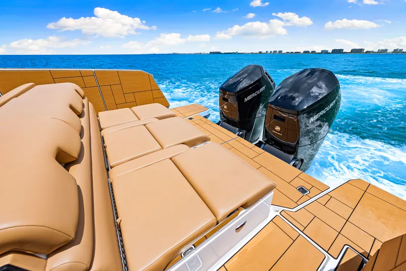Slide: The Image of Aviara AV40 Outboard 2024 - 50