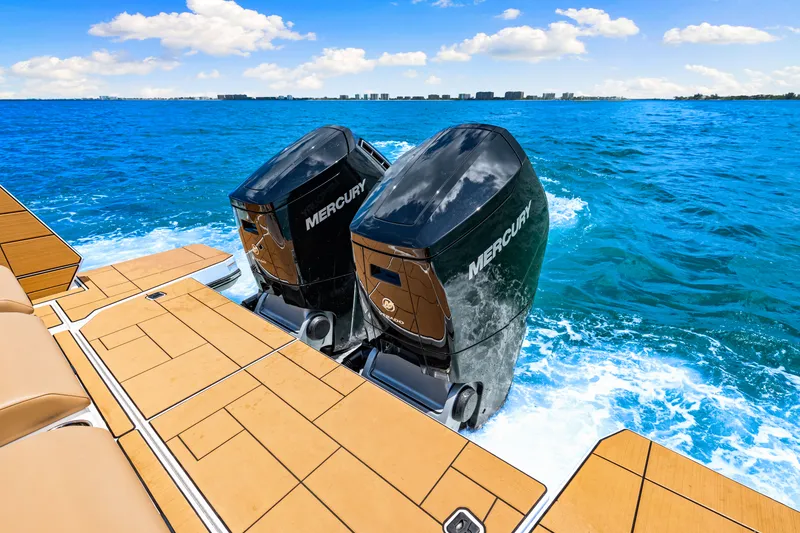 Slide: The Image of Aviara AV40 Outboard 2024 - 51