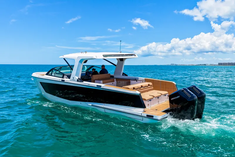 Slide: The Image of Aviara AV40 Outboard 2024 - 61