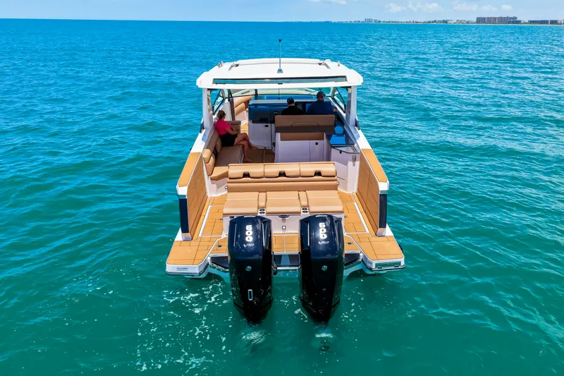 Slide: The Image of Aviara AV40 Outboard 2024 - 78