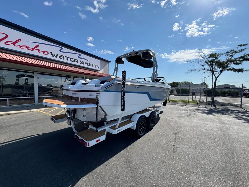 Slide: The Image of Nautique GS22 2026 - 2