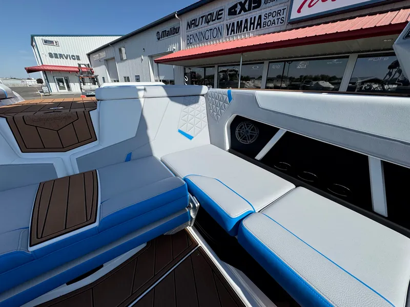 Slide: The Image of Nautique GS22 2026 - 12