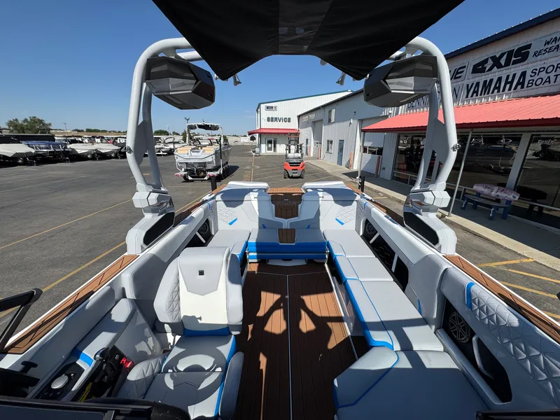 Slide: The Image of Nautique GS22 2026 - 10