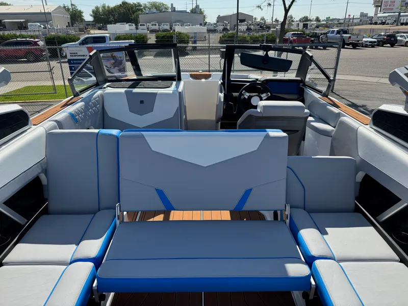 Slide: The Image of Nautique GS22 2026 - 16