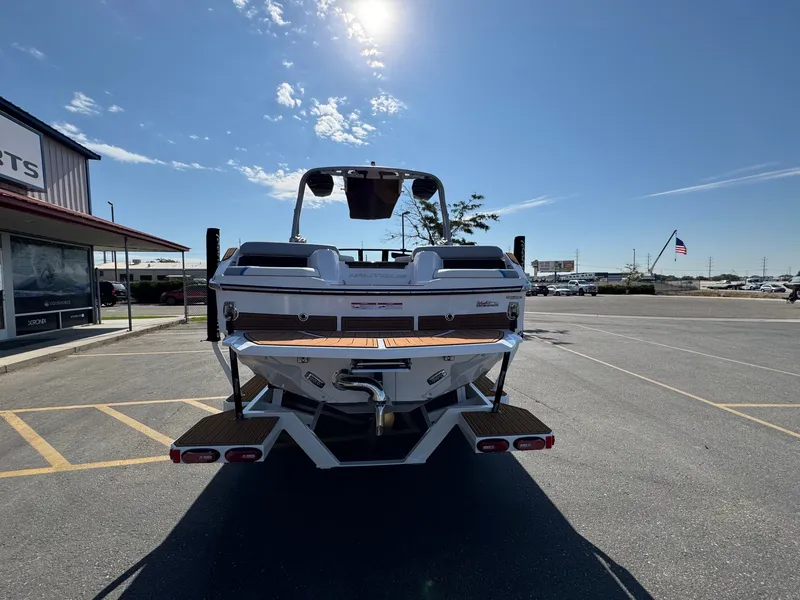Slide: The Image of Nautique GS22 2026 - 3
