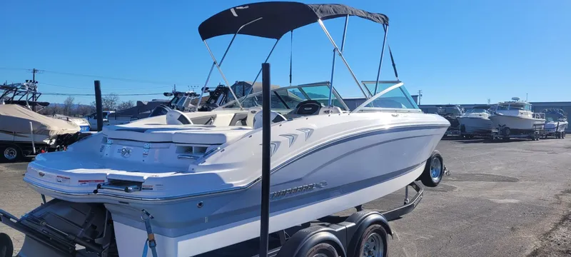 Slide: The Image of Chaparral 21 SSI Ski & Fish 2025 - 2