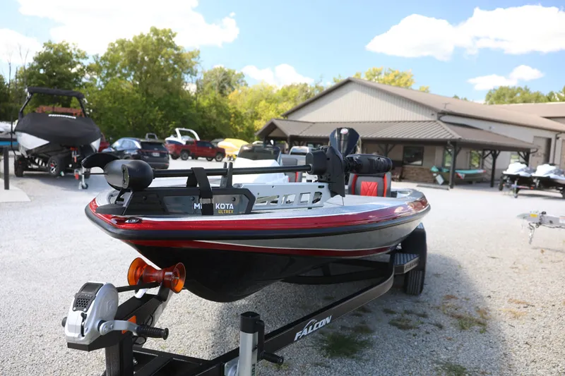 Slide: The Image of Falcon Boats F205 2026 - 12