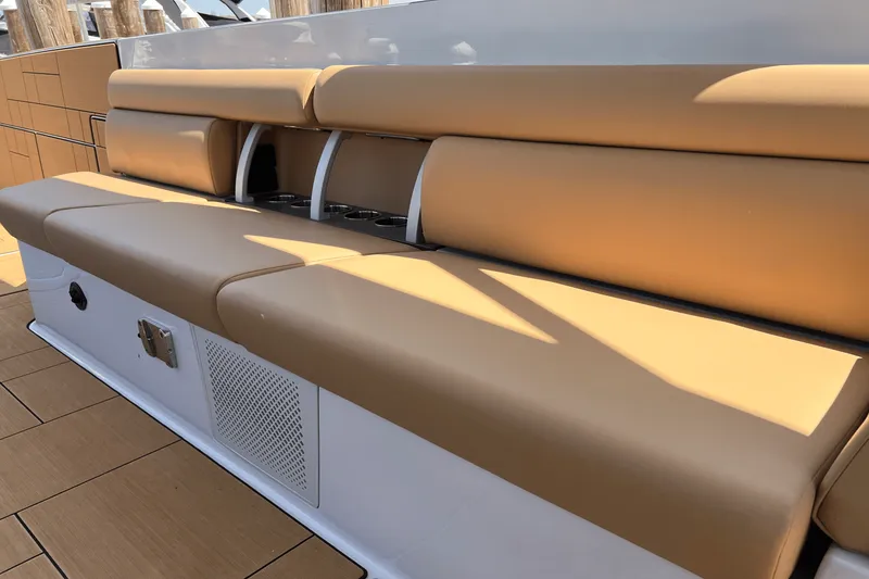 Slide: The Image of Aviara AV40 2024 - 15