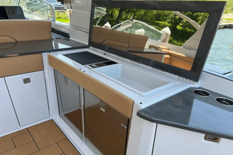 Slide: The Image of Aviara AV40 2024 - 17