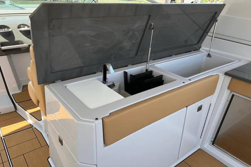 Slide: The Image of Aviara AV40 2024 - 19