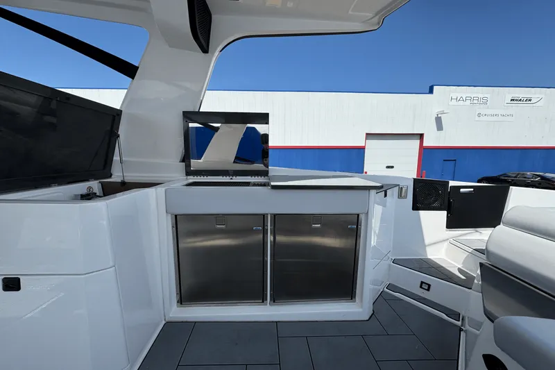 Slide: The Image of Aviara AV36 2024 - 14