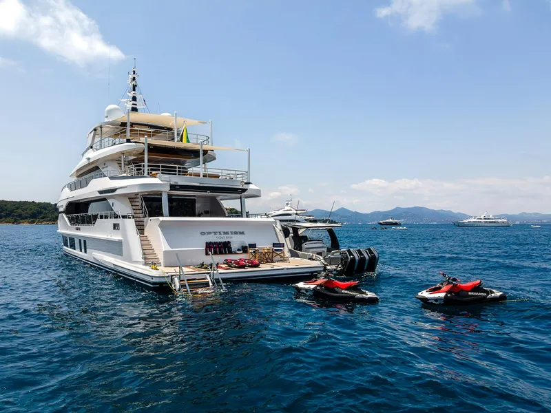 Slide: The Image of Gulf Craft 122 2024 - 1