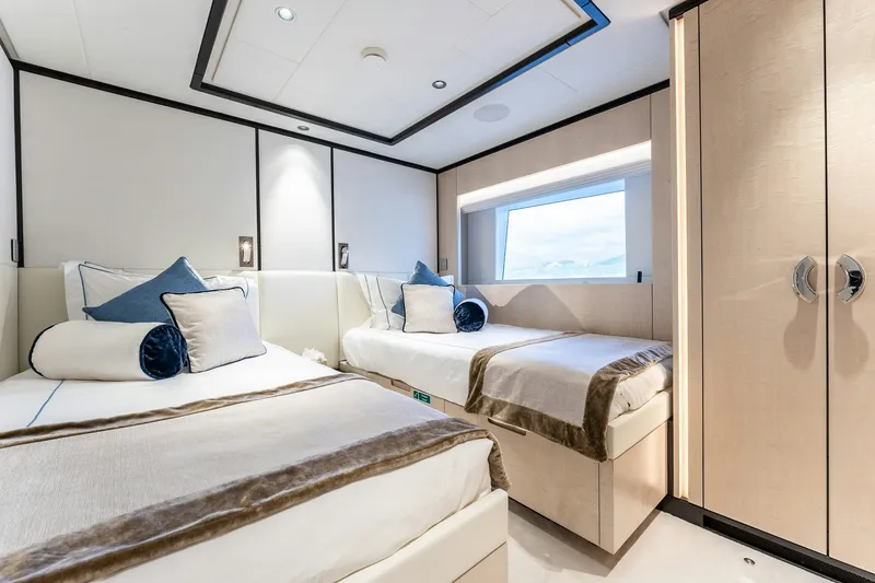 Slide: The Image of Gulf Craft 122 2024 - 17