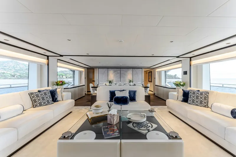 Slide: The Image of Gulf Craft 122 2024 - 3