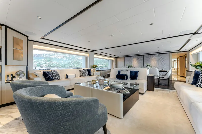 Slide: The Image of Gulf Craft 122 2024 - 4