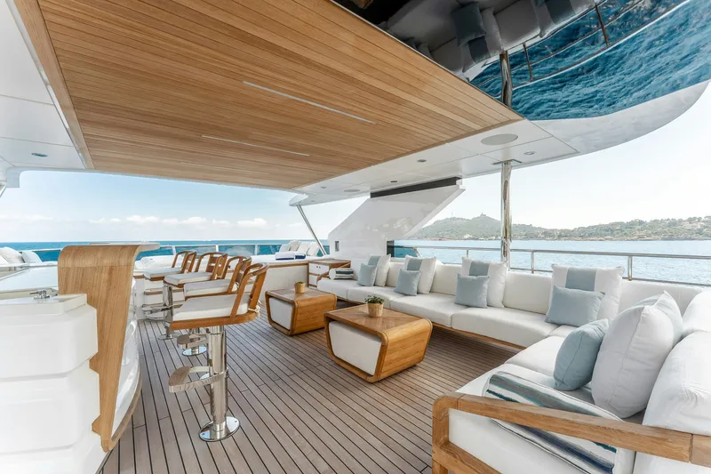 Slide: The Image of Gulf Craft 122 2024 - 24