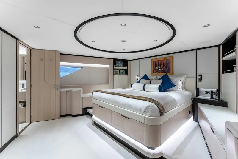 Slide: The Image of Gulf Craft 122 2024 - 12
