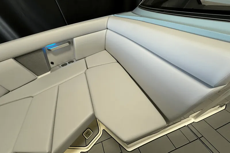 Slide: The Image of Aviara AV28 2024 - 127