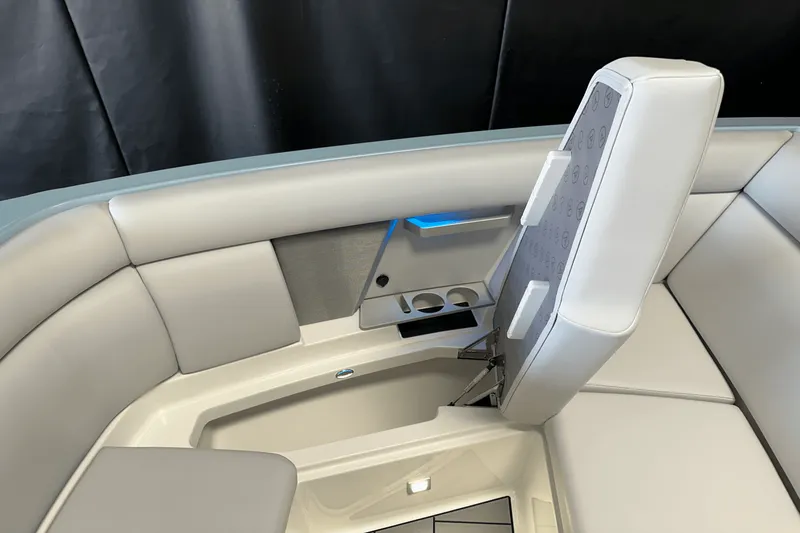 Slide: The Image of Aviara AV28 2024 - 138