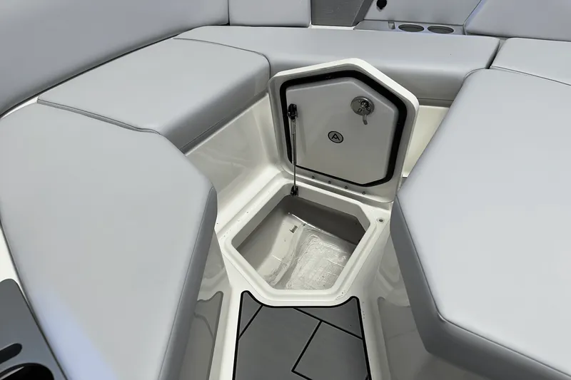 Slide: The Image of Aviara AV28 2024 - 143