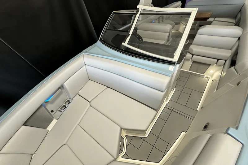 Slide: The Image of Aviara AV28 2024 - 151