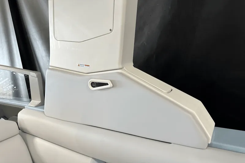 Slide: The Image of Aviara AV28 2024 - 152