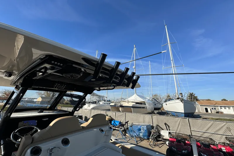 Slide: The Image of Scout 305 LXF 2023 - 17