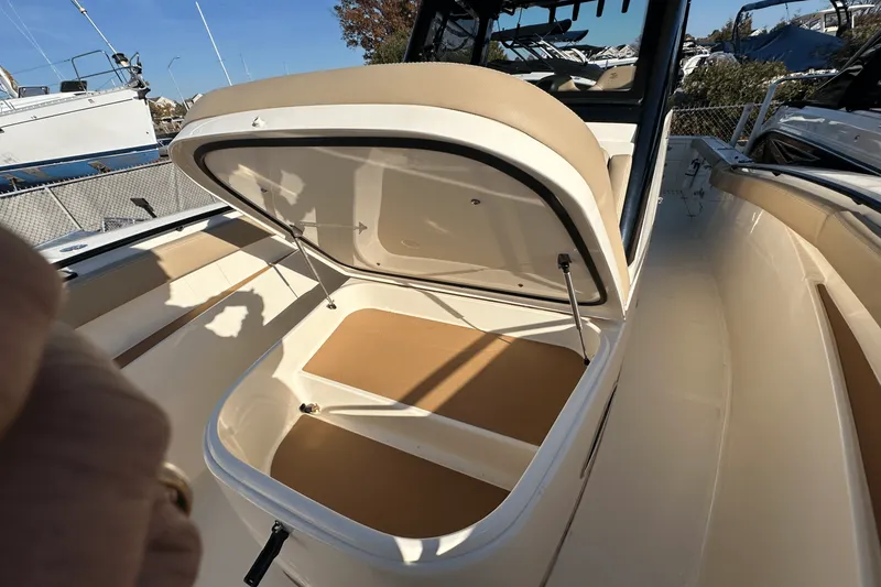 Slide: The Image of Scout 305 LXF 2023 - 26