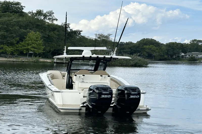 Slide: The Image of Scout 305 LXF 2023 - 3