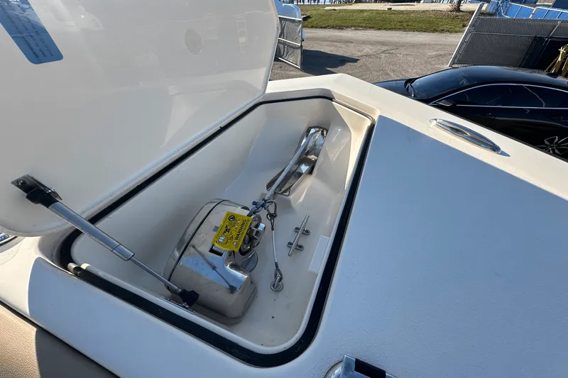 Slide: The Image of Scout 305 LXF 2023 - 30