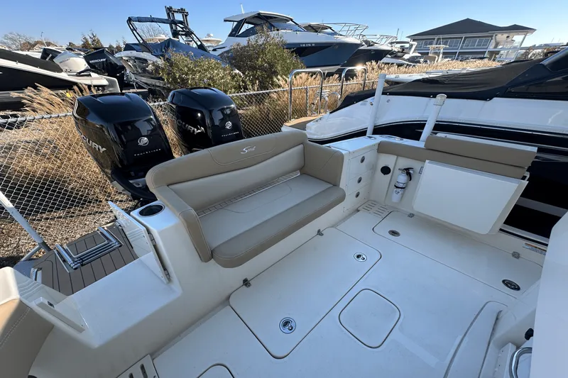 Slide: The Image of Scout 305 LXF 2023 - 7