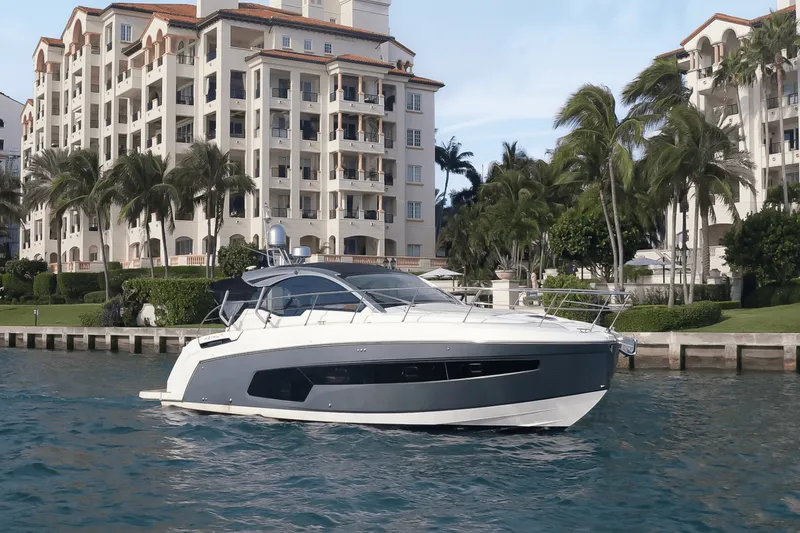 Slide: The Image of Azimut Atlantis 45 2022 - 1