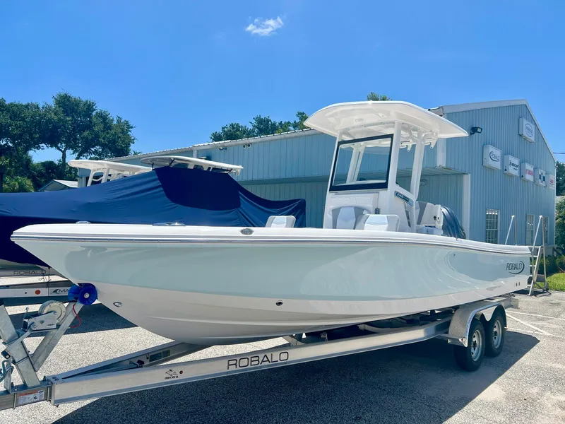 The Image of Robalo 246 Cayman 2026 - 0