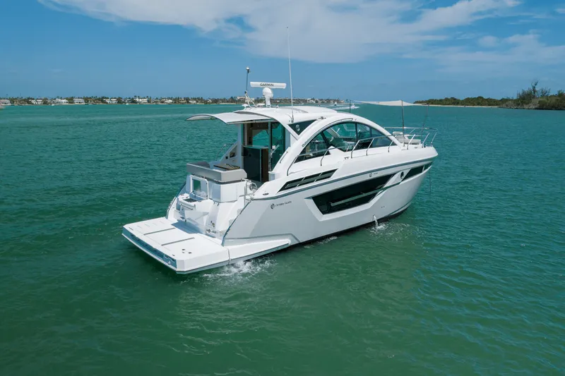 Slide: The Image of Cruisers Yachts 50 Cantius 2024 - 3