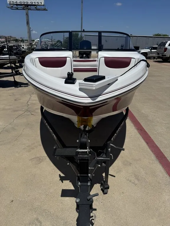 Slide: The Image of Tahoe® 185 S 2022 - 9