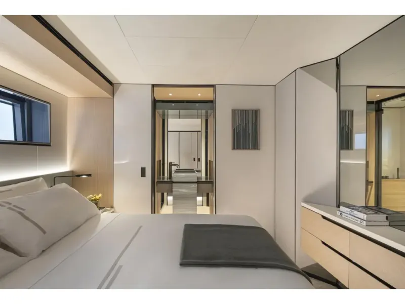 Slide: The Image of Azimut GRANDE 30M 2026 - 16