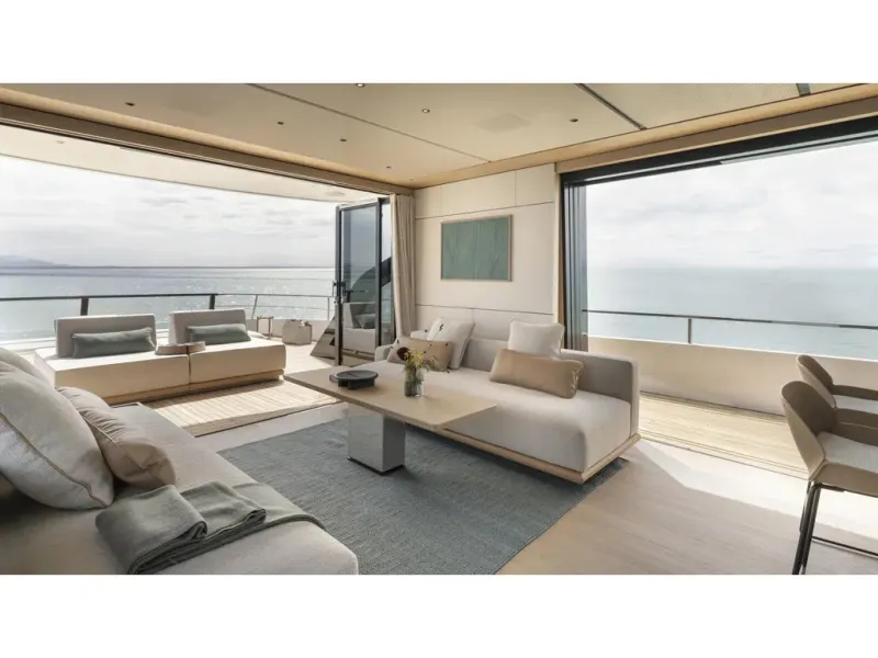 Slide: The Image of Azimut GRANDE 30M 2026 - 21