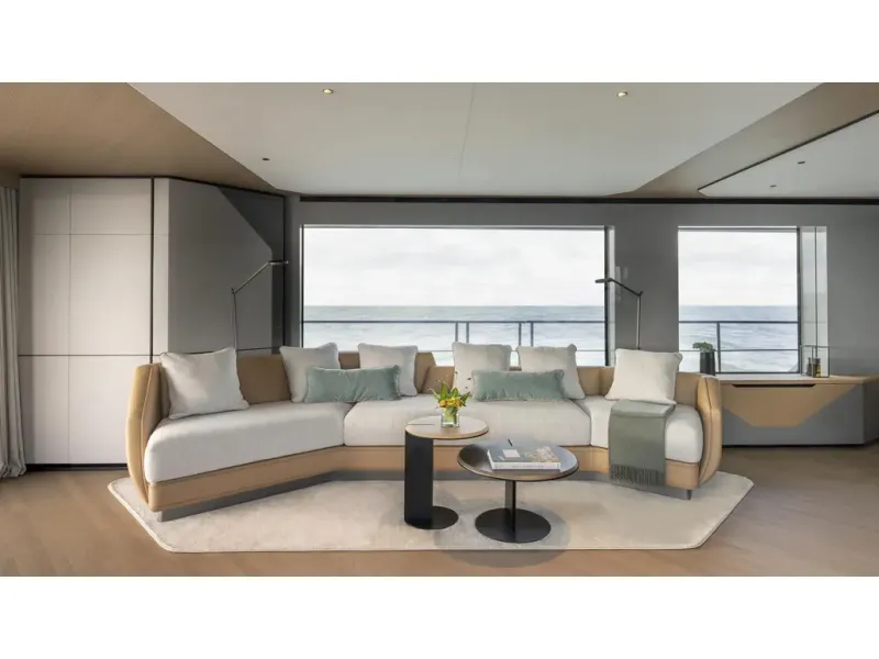 Slide: The Image of Azimut GRANDE 30M 2026 - 8
