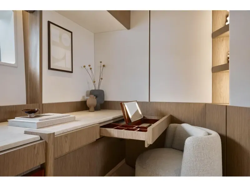 Slide: The Image of Azimut FLY 82 2026 - 16