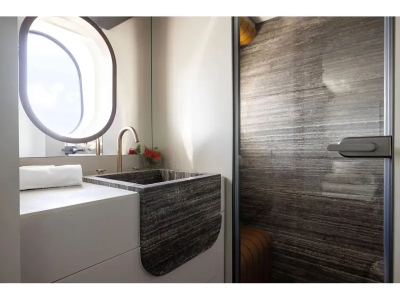 Slide: The Image of Azimut MAGELLANO 30M 2026 - 13