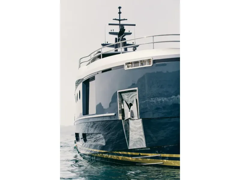 Slide: The Image of Azimut MAGELLANO 30M 2026 - 7