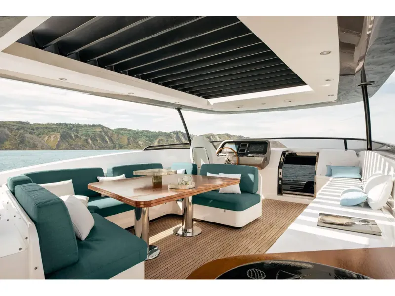 Slide: The Image of Azimut MAGELLANO 25M 2026 - 29
