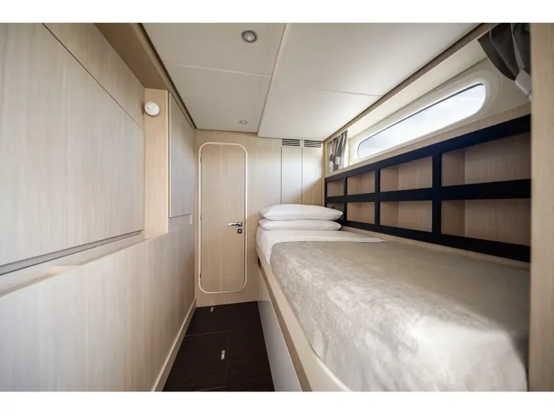 Slide: The Image of Azimut MAGELLANO 66 2026 - 13