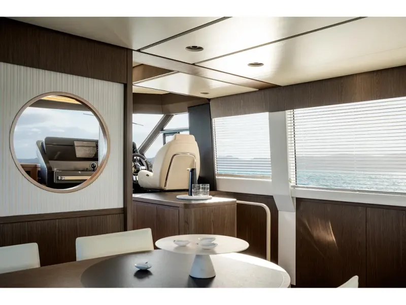 Slide: The Image of Azimut MAGELLANO 66 2026 - 18