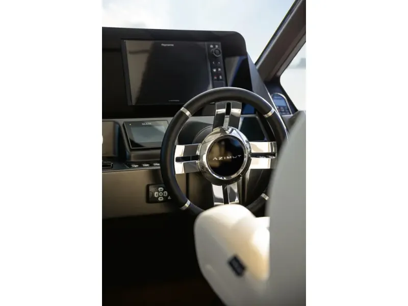 Slide: The Image of Azimut MAGELLANO 66 2026 - 44