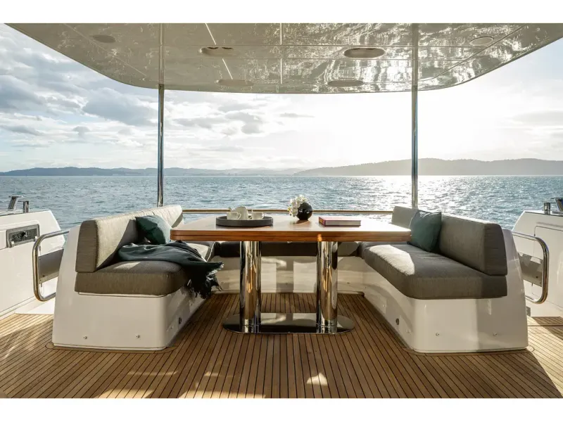 Slide: The Image of Azimut MAGELLANO 66 2026 - 5