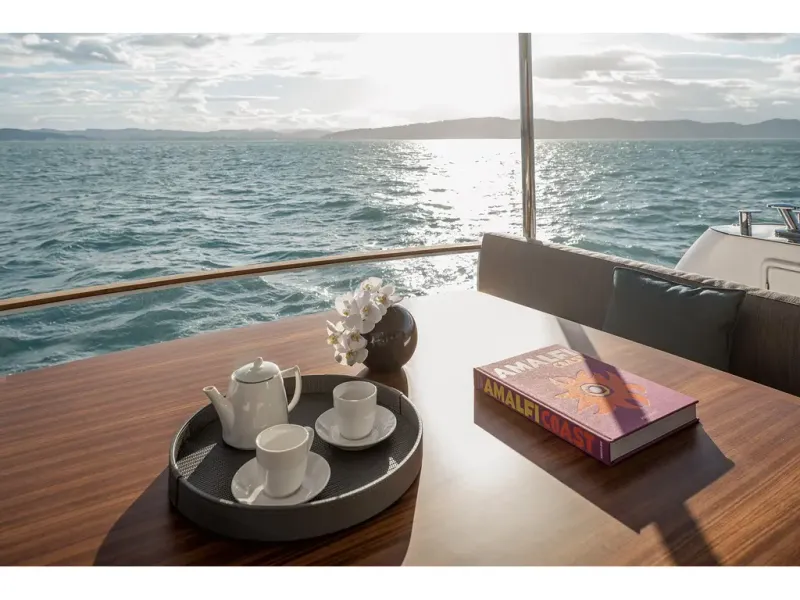 Slide: The Image of Azimut MAGELLANO 66 2026 - 6