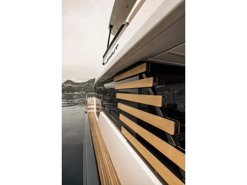Slide: The Image of Azimut MAGELLANO 60 2026 - 18