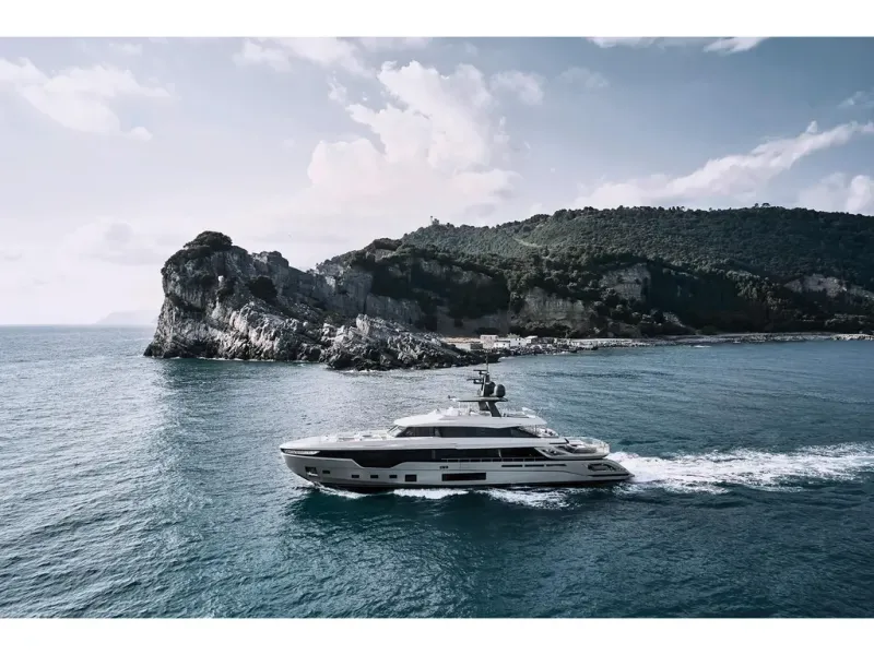 Slide: The Image of Azimut GRANDE TRIDECK 2026 - 3